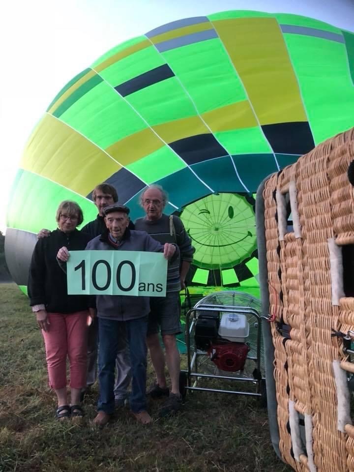 il fête ses 100 ans en montgolfière